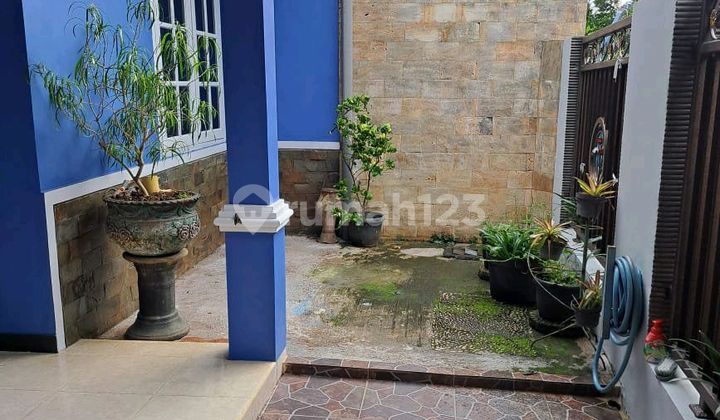 Rumah Cantik Menarik di Perumahan Semarang Atas yang Asri 2