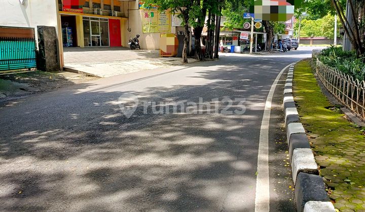 Rumah Asri Ditengah Kota Semarang,Dekat Klenteng Sampokong Semarang 2