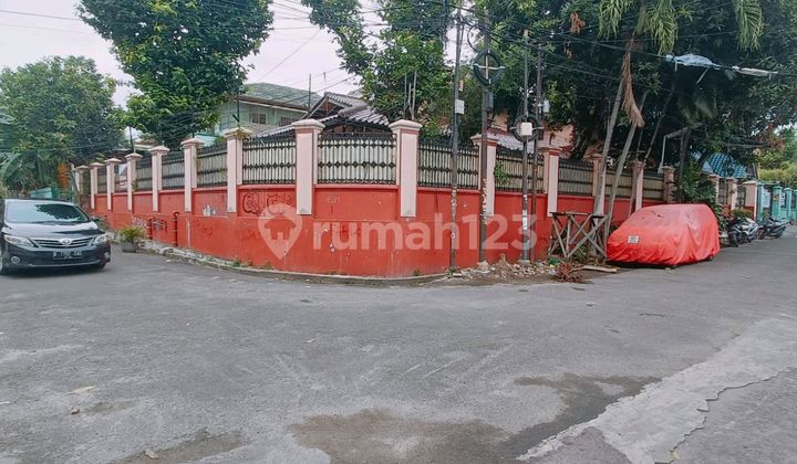 Well-Maintained Large House, Ready to Occupy in an Elite Area of West Jakarta 2