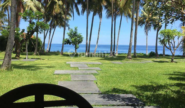  Villa Cantik Karya Arsitek Ternama Polandia di Pantai Tenang Bondalem, Bali  2