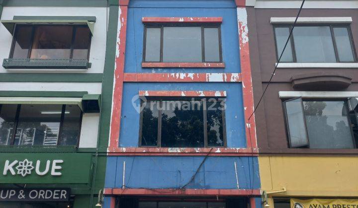 Ruko Pinggir Jalan Raya Serpong 3 Lantai 1