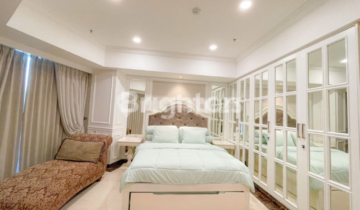 Apartemen The Peak Penthouse 3 BR jadi 2 BR Full Furnished, Surabaya 1