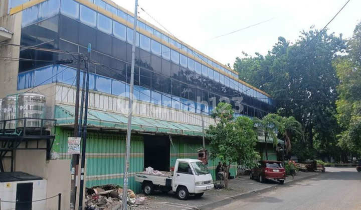 For Sale Ex-Office Building in a Highly Strategic Location in Kendangsari 2