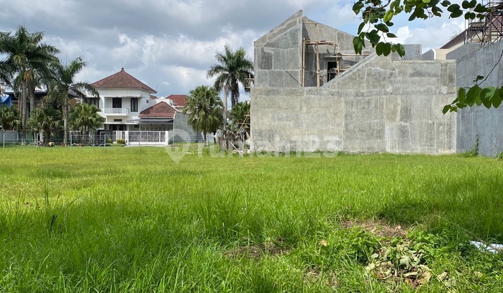 Tanah kavling siap bangun di dalam perumahan elit Araya Malang 1