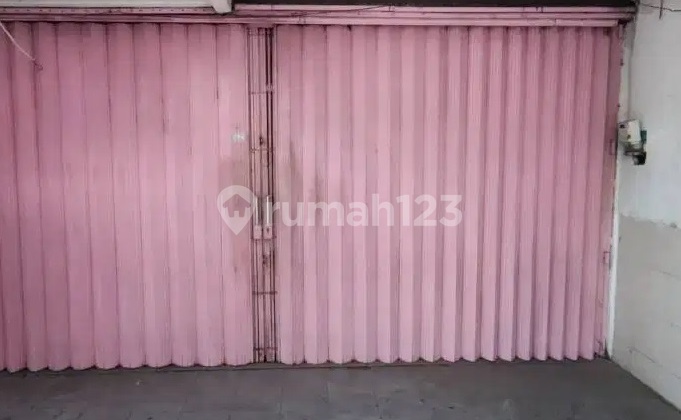 For Sale: Ruko on Mulyosari Main Road, Commercial Area, Busy Street, Strategic Location. 2