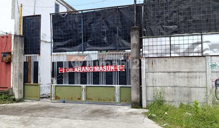 For Sale / Warehouse for Rent Near Waru Roundabout, Highly Strategic Location.