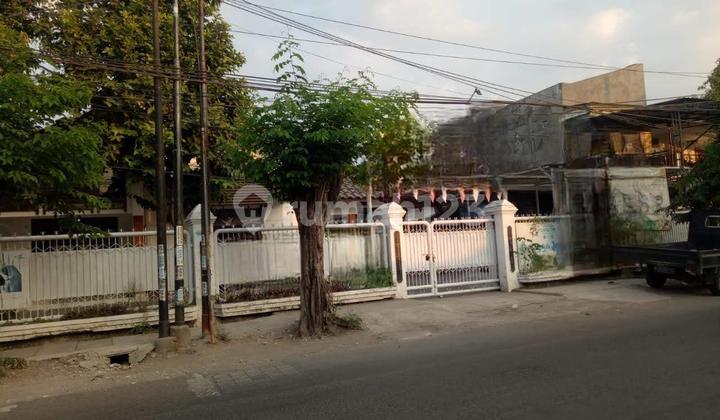 Rumah Raya Ketintang Cocok untuk Rumah Usaha atau Kos, Strategis 1