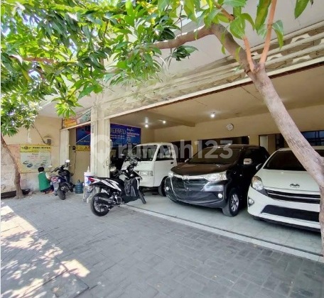 Suitable for Showrooms, Depots or Other Businesses, Busy Street Suitable for Showrooms, Depots or Other Businesses, Busy Street