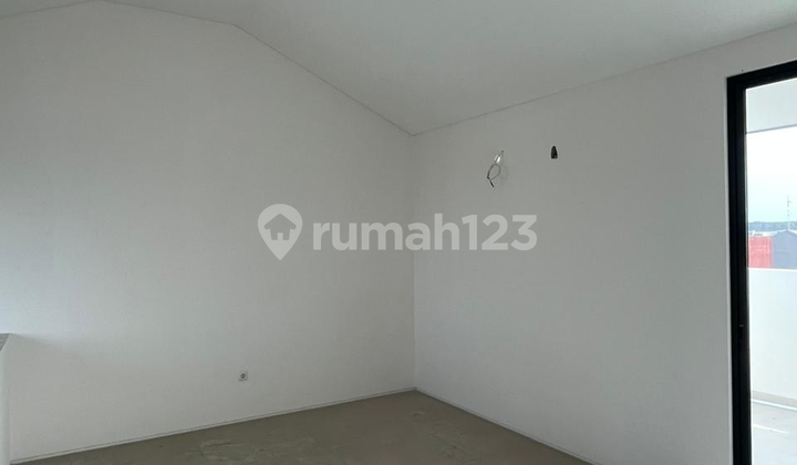 Rumah Palem Selatan, Pondok Chandra, American Modern Baru Gress 2