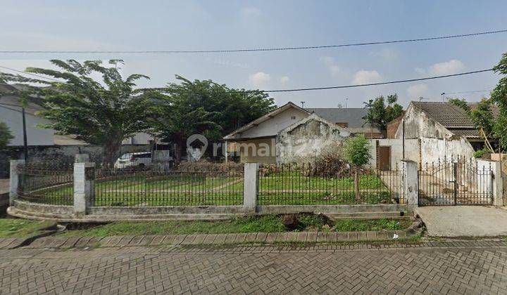 Dijual Rumah Hitung Tanah, Semolowaru Posisi Hook Row Jalan Lebar 1