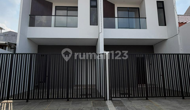 For Sale: Palem Cluster House, Modern Minimalist 2-Story at Pondok Tjandra, 2 Units Ready For Sale: Palem Cluster House, Modern Minimalist 2-Story at Pondok Tjandra, 2 Units Ready