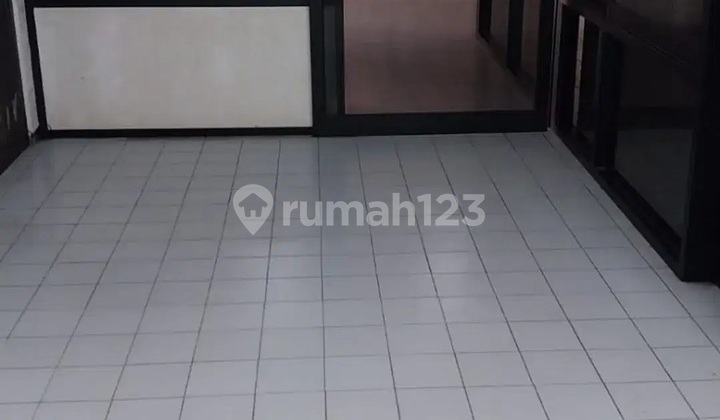 Rumah Kantor Strategis Terletak di Jantung Kota Jalan Imam Bonjol 2
