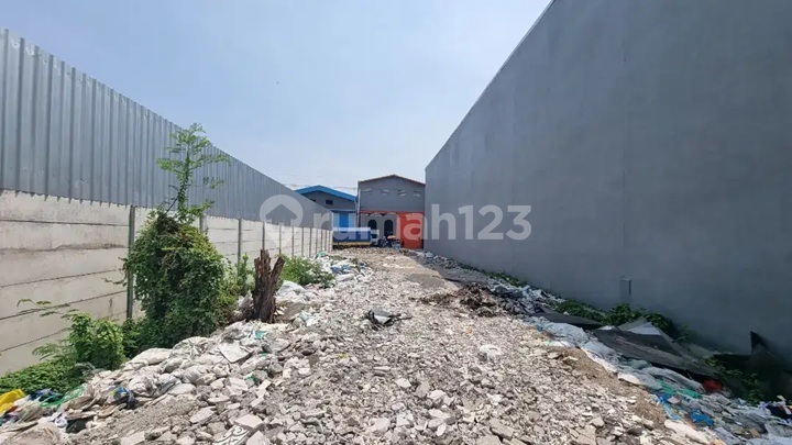 Land for Sale in Suramadu Area, Can Be Used for Warehouse or Factory Construction Land for Sale in Suramadu Area, Can Be Used for Warehouse or Factory Construction