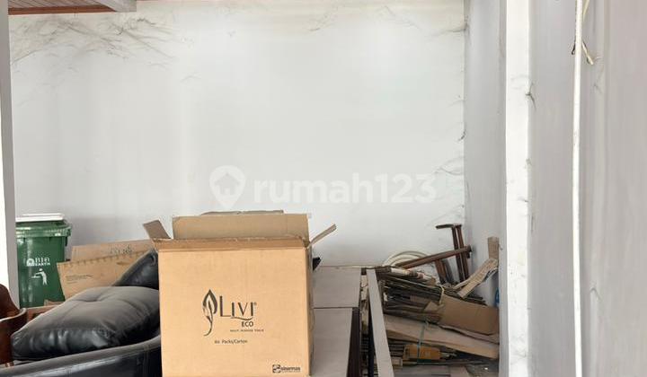 For Quick Sale: Twin Shophouses in Manyar Kertoarjo Bonnet, Highly Strategic Location 2