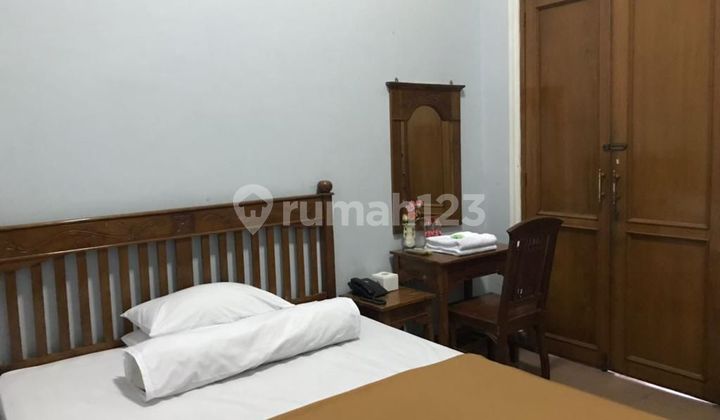 For Sale, Ready-to-Continue Business Building, Strategically Located in the City Center on Achmad Jais Street. 2