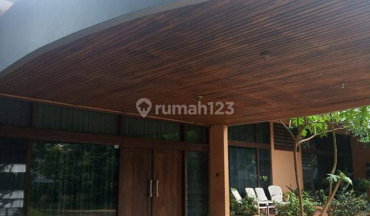 Cocok Untuk Wedding Venue! Rumah Hitung Tanah Deket Kemang 1