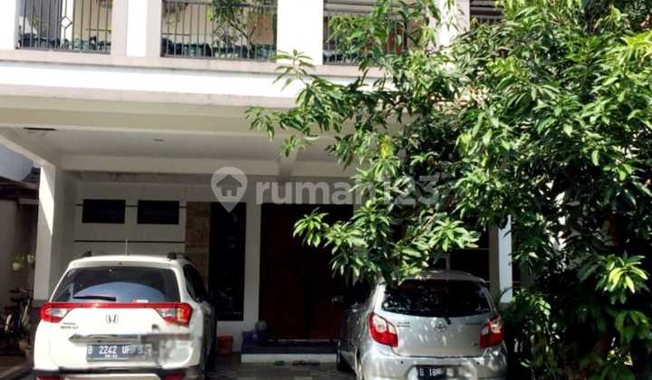 Rumah 2 Lantai di Kawasan BSD Tangsel Fasilitas Lengkap