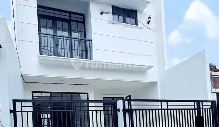 Rumah Bsd Kencana Loka Model Klasik Minimalis Rumah Bsd Kencana Loka Model Klasik Minimalis