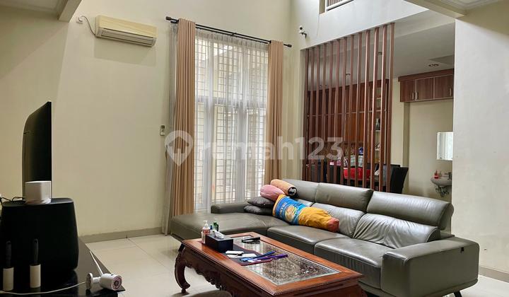 Rumah Bagus Di Bsd Puspita Loka Modern Minimalis 2 Lantai 2