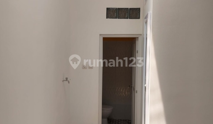 ruang cuci jual rumah cantik siap huni
