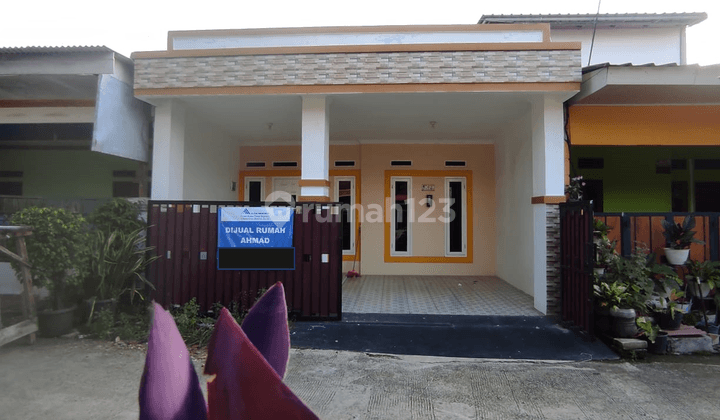 Dijual Rumah Minimalis Full Bangunan di Bekasi Timur Regency  1