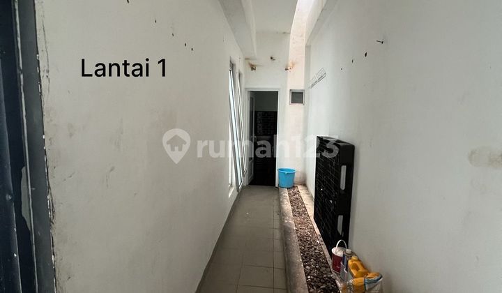 RUKO LUAS STRATEGIS 3,5 LANTAI TENGAH KOTA SIAP PAKAI DI SAYAP BKR BANDUNG