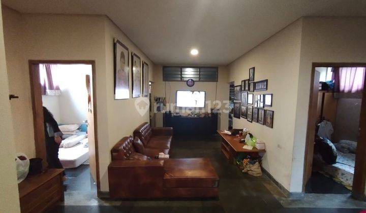 Rumah Bagus Minimalis Modern 2 Lantai Siap Huni di Belakang Komplek Trinity Bandung 2