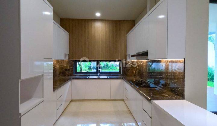 Dijual Rumah Mewah Dan Nyaman di Kemang Jakarta Selatan  2