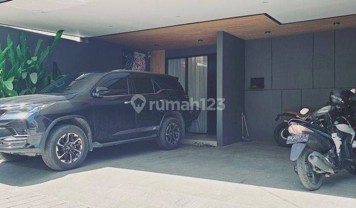 Rumah Modern 2 Lantai Di Renon Dekat Ke Pantai Mertasari Sanur 2