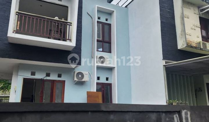 Disewakan Rumah Minimalis 2lantai Dekat Terminal Pesiapan Tabanan 2