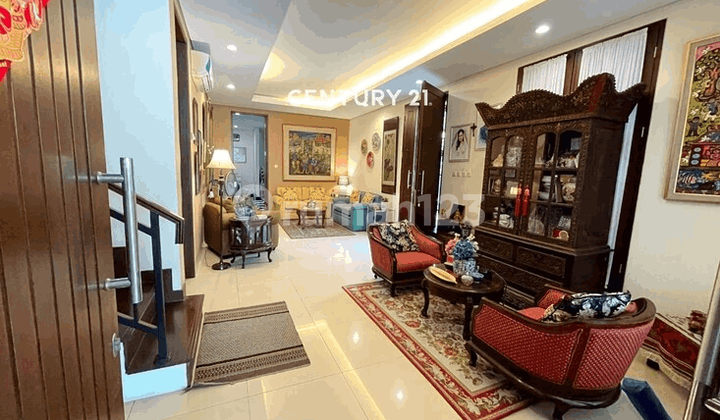 House For Sale In Bumi Karang Indah Lebak Bulus Hook Position