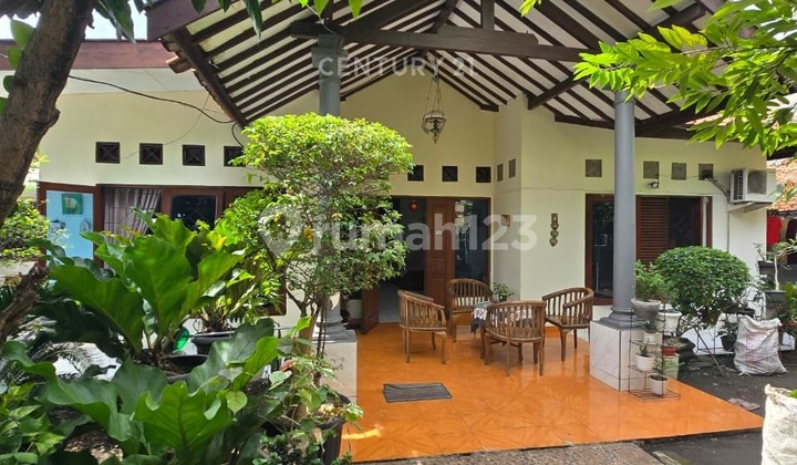Dijual Rumah Tinggal Asri Cawang Jakarta Timur Dijual Rumah Tinggal Asri Cawang Jakarta Timur