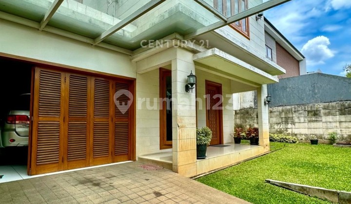 Rumah Cantik Bintaro Sektor 9 Fully Furnished 