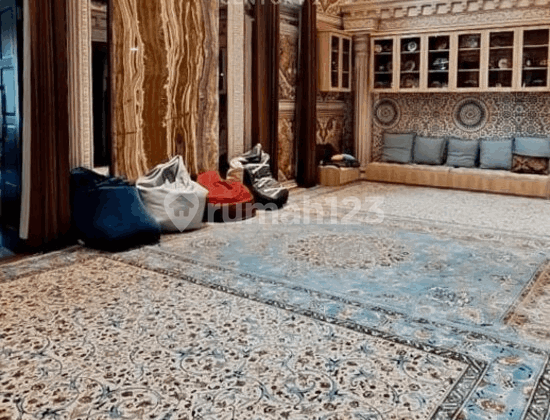 European Classic Furnished Luxury House in Cinere 2