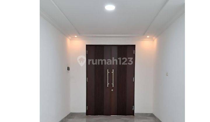 Rumah Hoek 2 Lantai Baru Semi Furnished SHM Posisi Hoek di Puri Bintaro Jaya Sektor 9 2