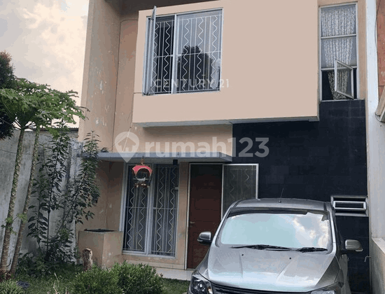 House for Sale in Graha Raya Bintaro Area