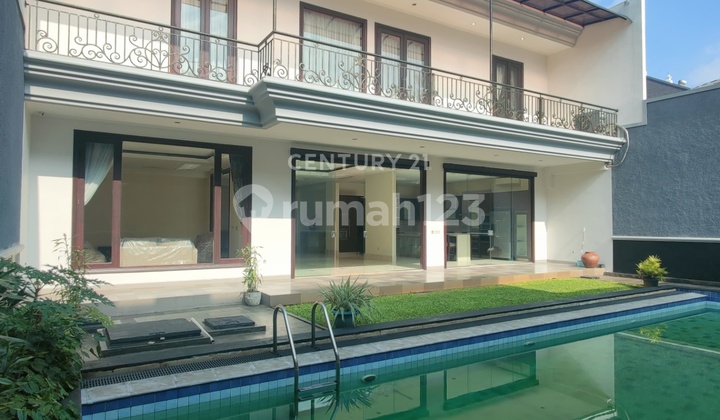 Dijual Rumah Siap Huni dengan Pool di Pondok Indah Jaksel