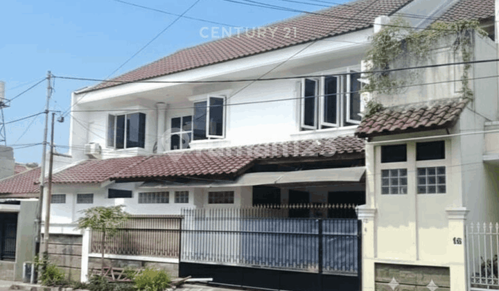 For Sale House in Kemanggisan, 2 Floors, SHM, 4 Bedrooms, 2 Car Row.