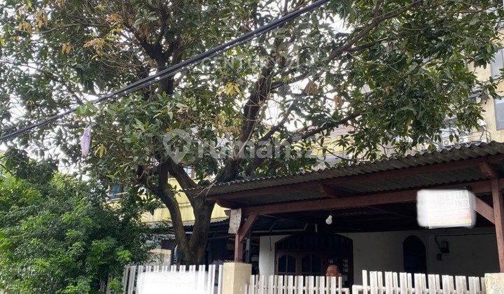 For Sale House Near Radio Dalam Main Road