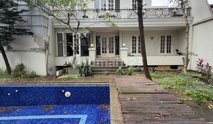 Rumah Mewah Dijual di Lebak Bulus LT 527M Ada Kolam Renang