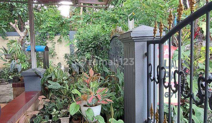 Rumah Dijual SHM Hoek Turun Harga Siap Renovasi Lahan Luas Bintaro Jaya Sektor 3A Free Design 2