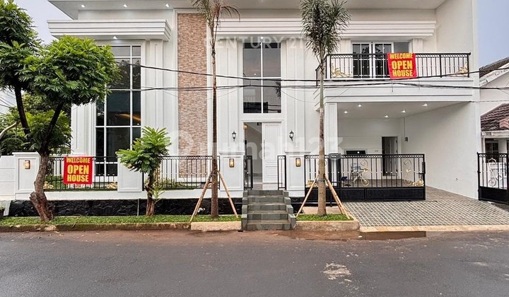 Rumah Baru Hoek Siap Huni di Bintaro Jaya 9 Lingkungan Tenang