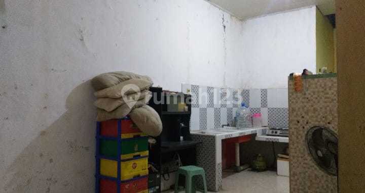 House in Sidoarjo near Lippo Mall, close to Sidoarjo Toll. 2