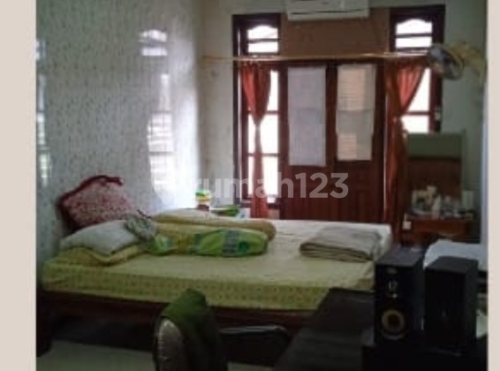 Rumah Bagus Dua Lantai Shm Di Manukan Surabaya 2