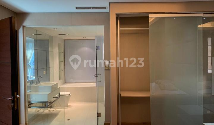 Lokasi Startegis Pusat Kota.tunjungan Surabay 2