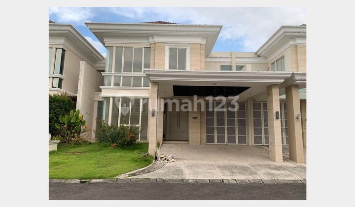 Rumah Kondisi Bgus dan Terawat di Pakuwon Indah, Surabaya Barat Rumah Kondisi Bgus dan Terawat di Pakuwon Indah, Surabaya Barat