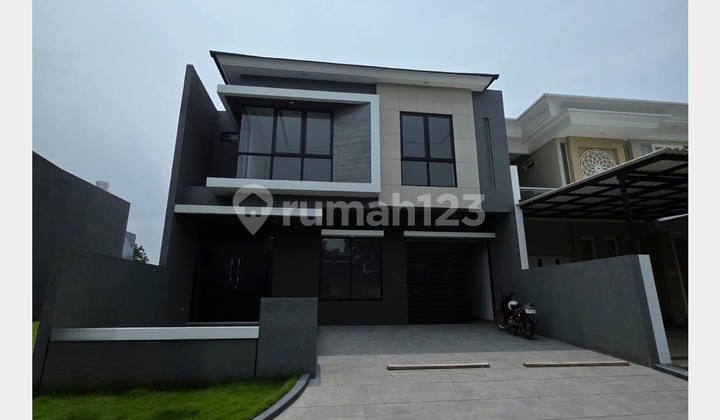 Rumah Baru Minimalis, Bagus dan Strategis di Citraland, Surabaya Rumah Baru Minimalis, Bagus dan Strategis di Citraland, Surabaya