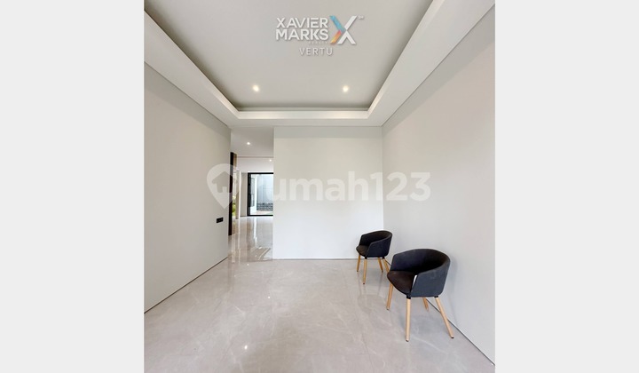 Modern Minimalist House Design & Stunning at Grand Eastwood, SBY 2