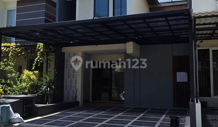 Rumah New Minimalis, 2 Lantai, Bagus & Strategis di Surabaya Rumah New Minimalis, 2 Lantai, Bagus & Strategis di Surabaya