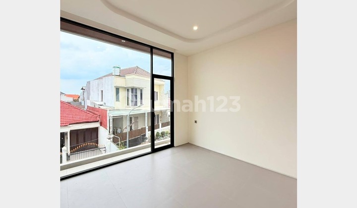 Rumah Baru, Lokasi Strategis dan One Gate di Klampis, Surabaya 2